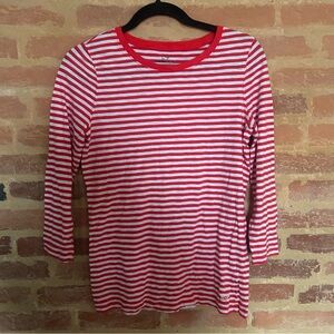 Vineyard Vines red and white striped shirt, size small, euc
